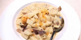 A bowl of Easy Potato Soup