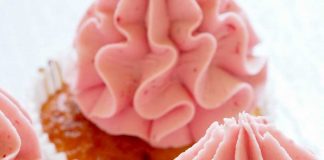 Raspberry Swirl Cupcakes