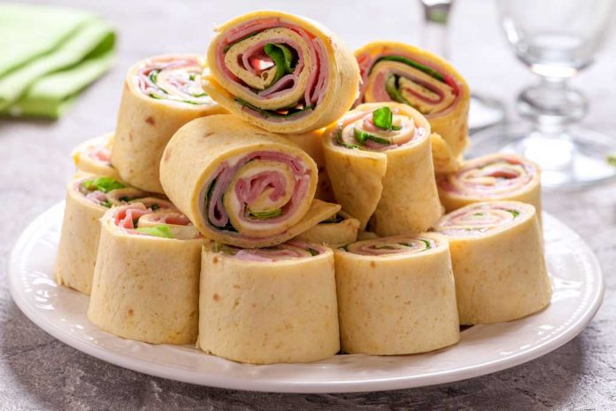 Turkey Apple Roll-ups A plate of turkey apple roll-ups.