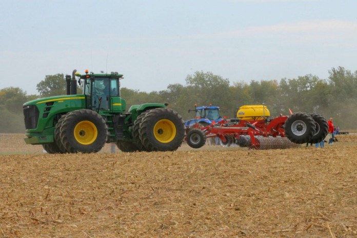 john deere demo tillage