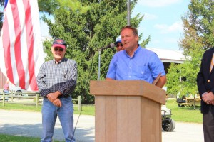 Regional conservation winners Karl (at podium) and Kevin Elder, Fairfield County.