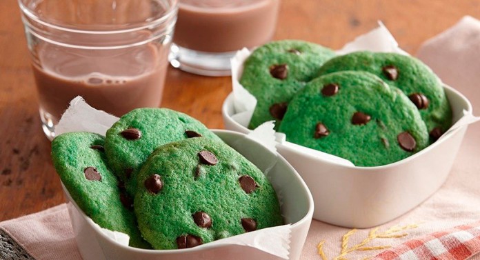 Mint-Chocolate-Chip-Cookies_Recipes_Web