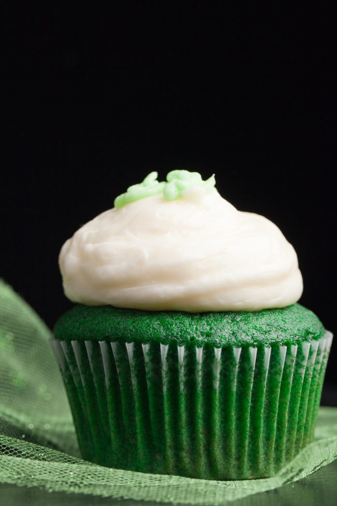 green-velvet-cupcakes