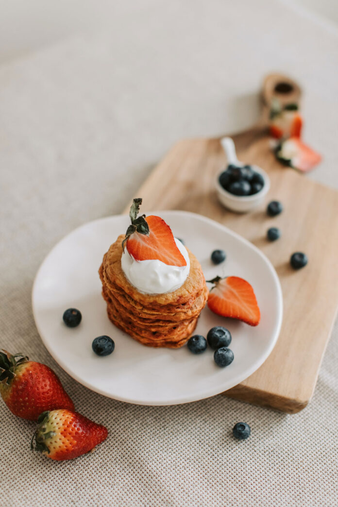 strawberry-pancakes-web