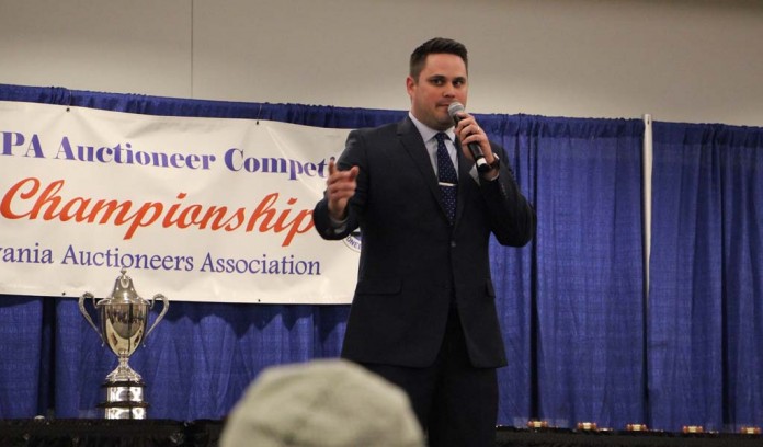 Daniel Reeder competes in bid calling contest Daniel Reeder competes in bid calling contest