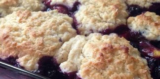 peach blueberry cobbler