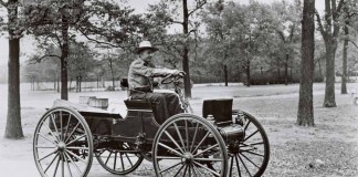 1909 International Harvester Auto Wagon