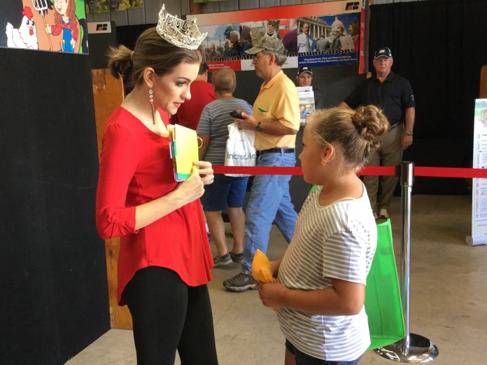Miss America meets children Miss America meets children