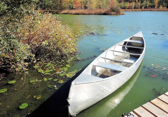 canoe-983864_1280