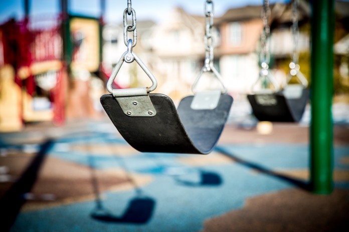 swing-1188131_1280