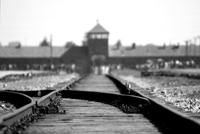 birkenau-402324_1280
