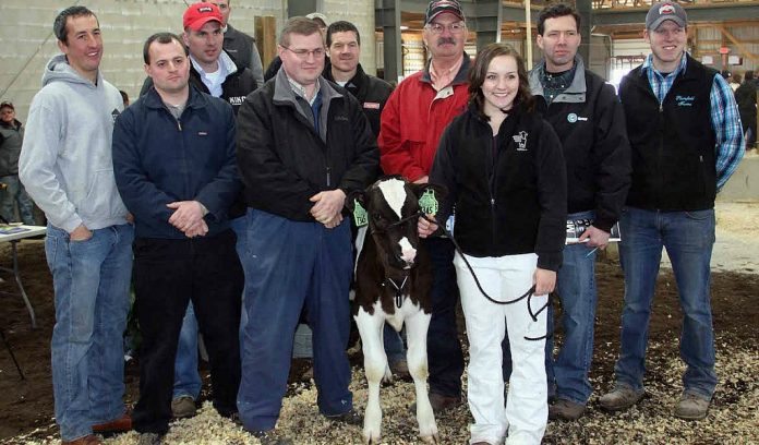 Holstein brings $32,000 at sale Holstein brings $32,000 at sale