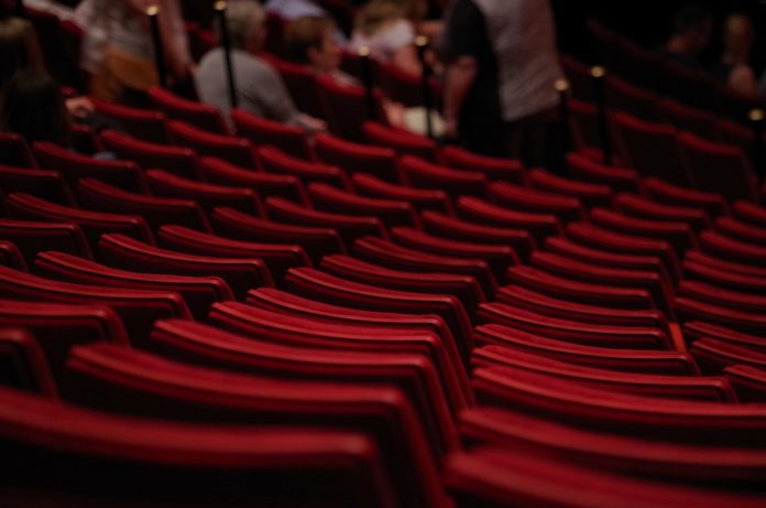 theater-1477670_1280