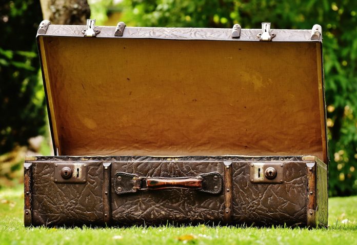 luggage-1645229_1280