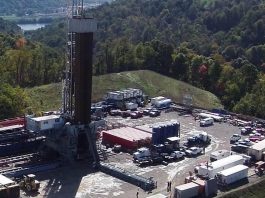 oil and gas drilling horizontal leg record