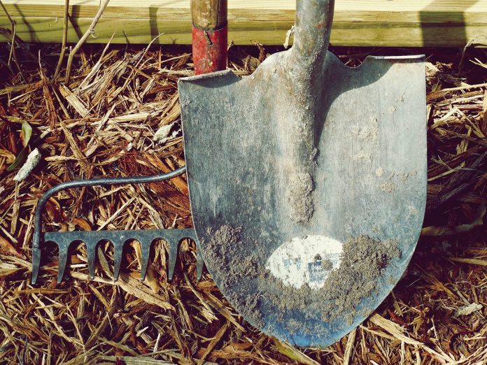 dirt-1867123_1280