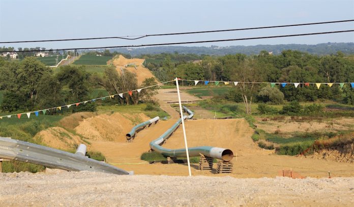 Pipeline pipeline construction