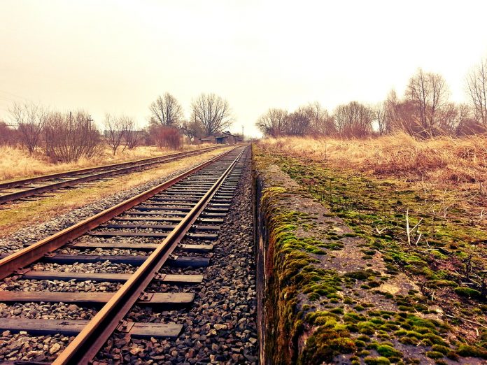 railroad tracks railroad tracks
