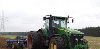 tractor