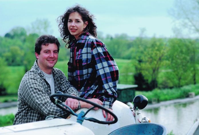 young-farm-couple2 Young farm couple