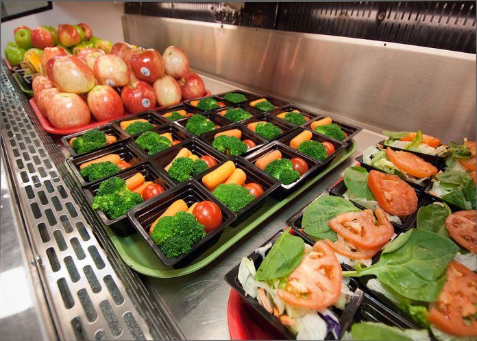 Healthy school lunch choices Healthy school lunch choices