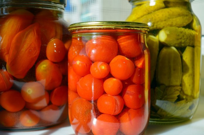 conservation-1728212_1280 pickled vegetables