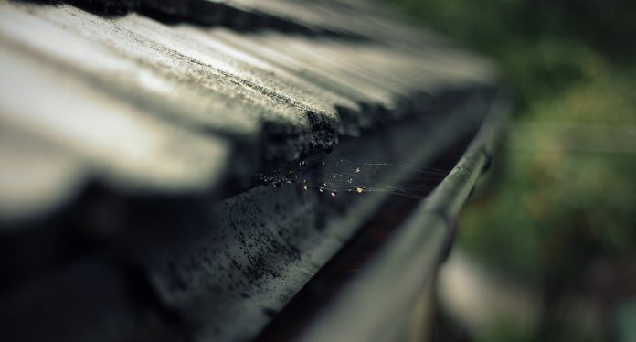 rain gutter rain gutter