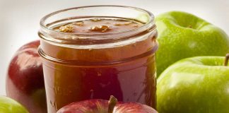 Apple Butter in Mason Jar with Apples