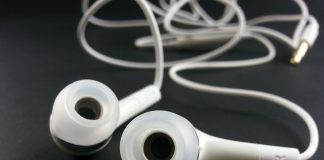 earbuds