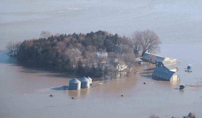 nebraska-flooding-Farm Near Fremont Nebraska farm flooding 2019