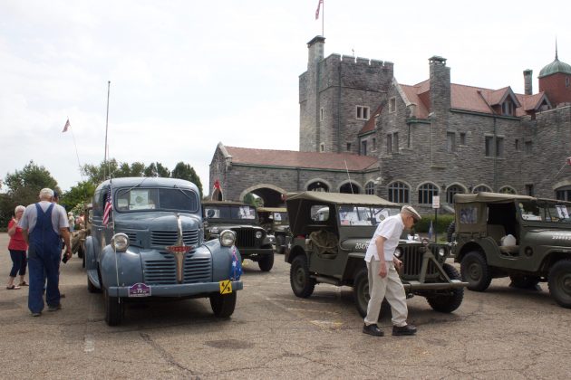 convoy_parked