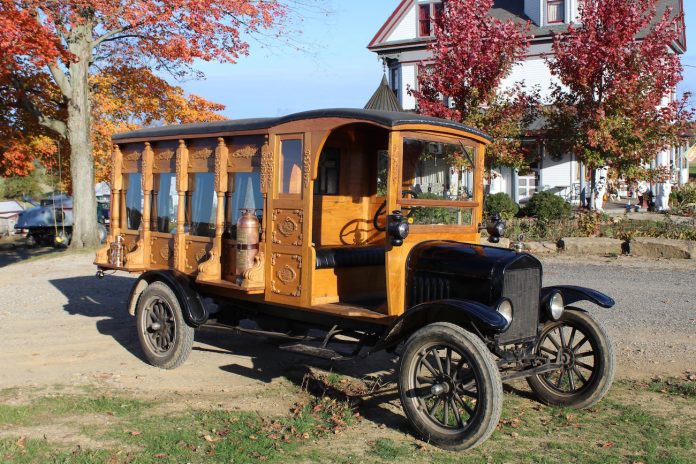 ford-hearse antique 1925 ford hearse