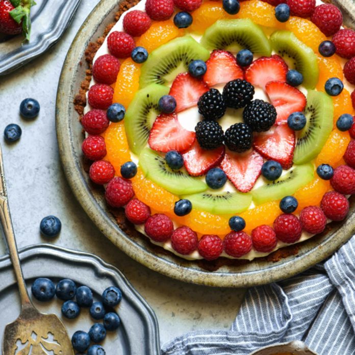 feature.web Honey Frozen Yogurt Pie