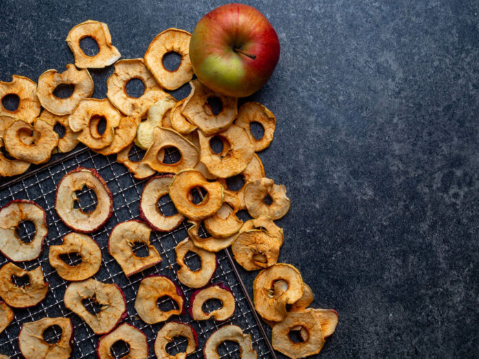 cinnamon-apple-chips-web
