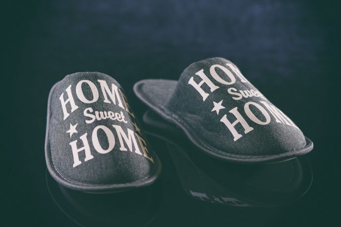 slippers slippers