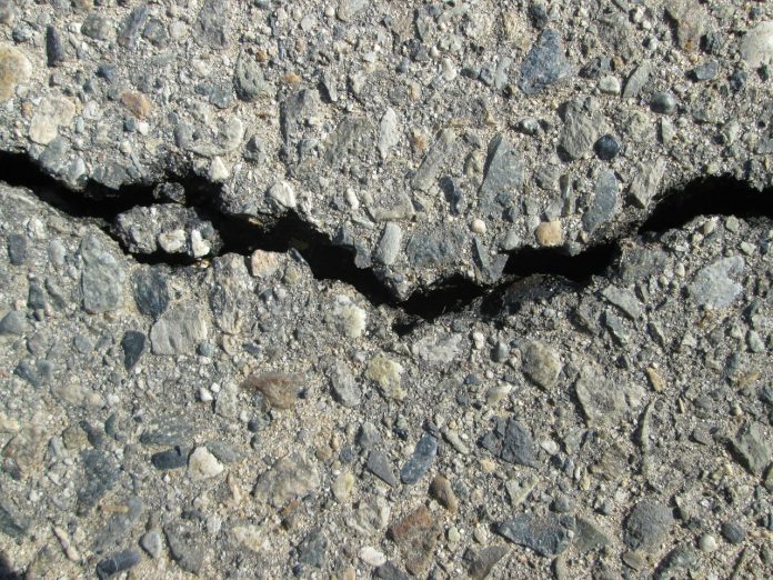 asphalt-315756_1280 asphalt cracks