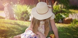 girl reading