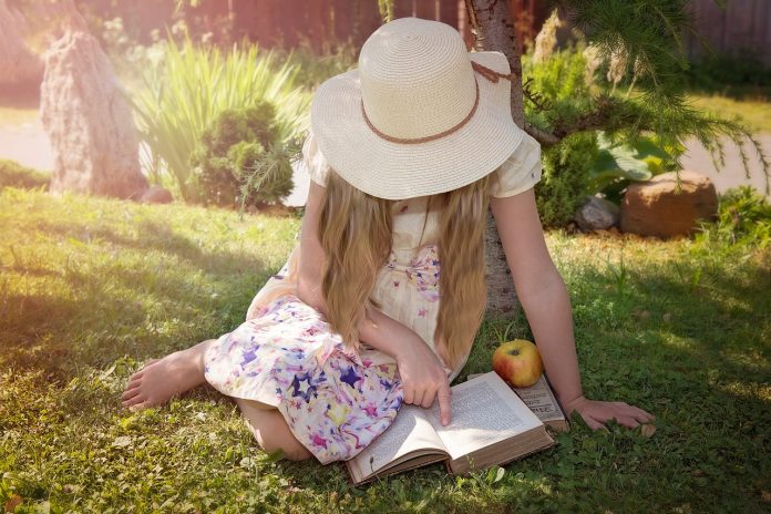 girl reading girl reading