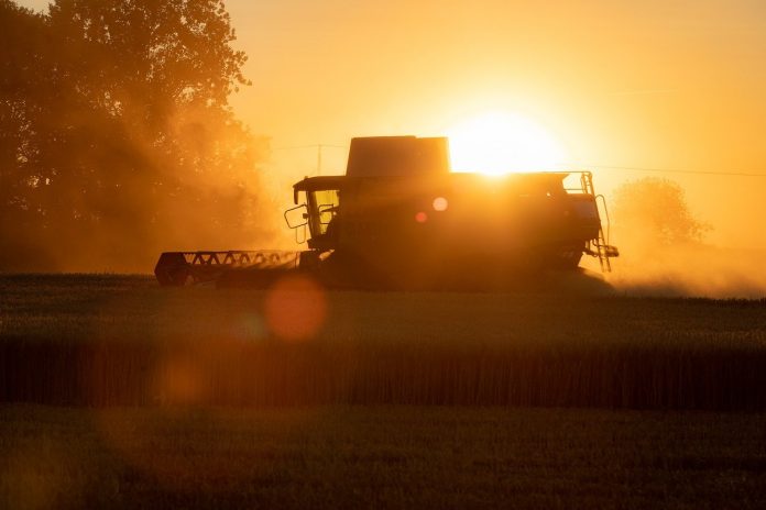combine harvester combine harvester
