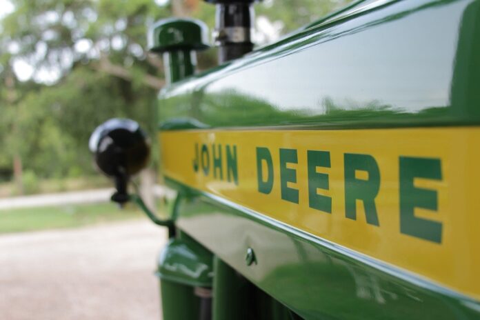 john deere logo on tractor john deere logo on tractor