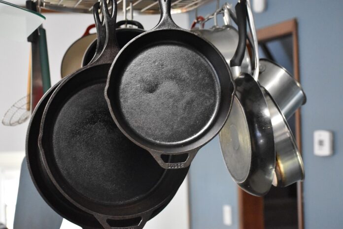 cast iron pans cast iron pans