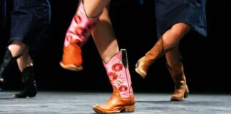 boots dancing