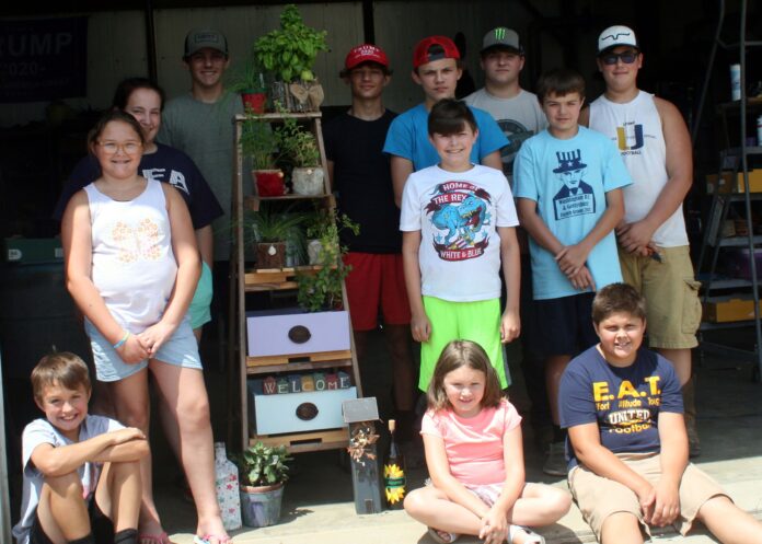 The Hicks and Hayseeds 4H Club The Hicks and Hayseeds 4H Club