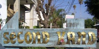 second hand sign