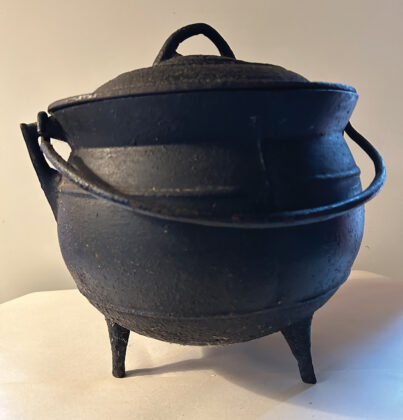 cooking pot