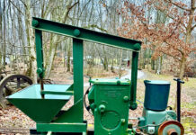 F-M engine and pumpjack